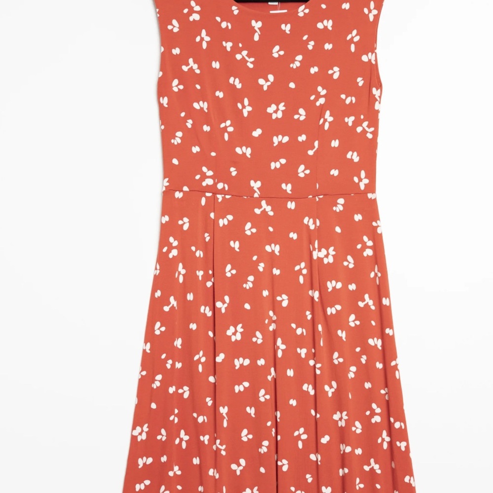 Boden Red Jersey Floral Midi Dress - Picture 2 of 14